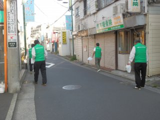 地域の清掃活動を行いました。【2019年5月】